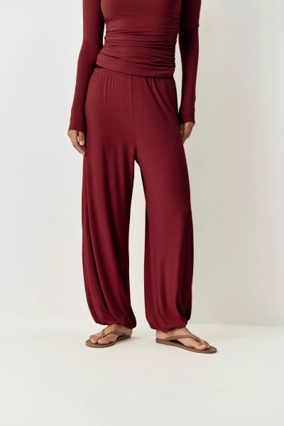 Джоггеры из вискозы (бордовый) (M/L) 